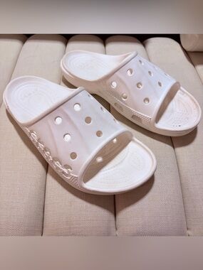 Crocs white slip on size‎ M9 W11